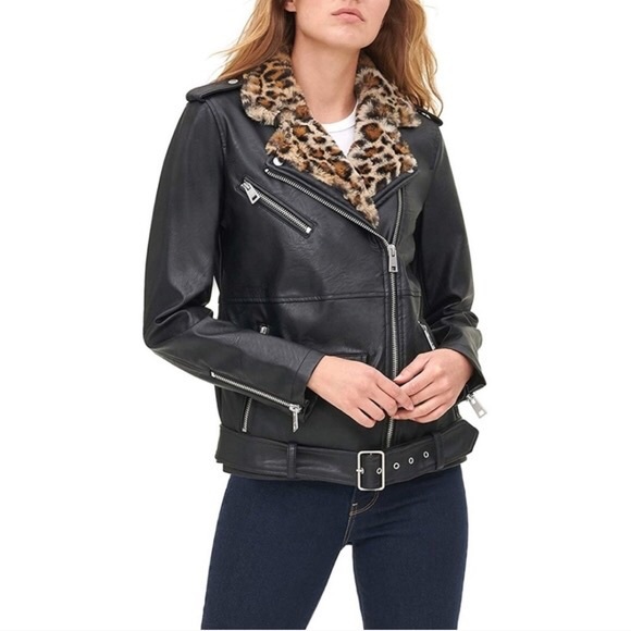 🆕 LEVI’S Faux Leather and Fur Moto Jacket XS